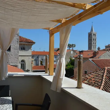 Apartman Four Towers Rab Town
