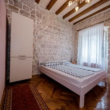 Apartman Four Towers Rab Town