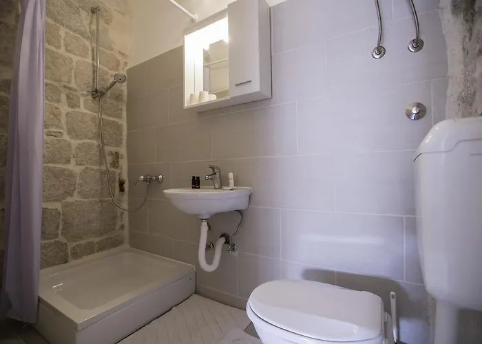 Four Towers Apartman Rab Town