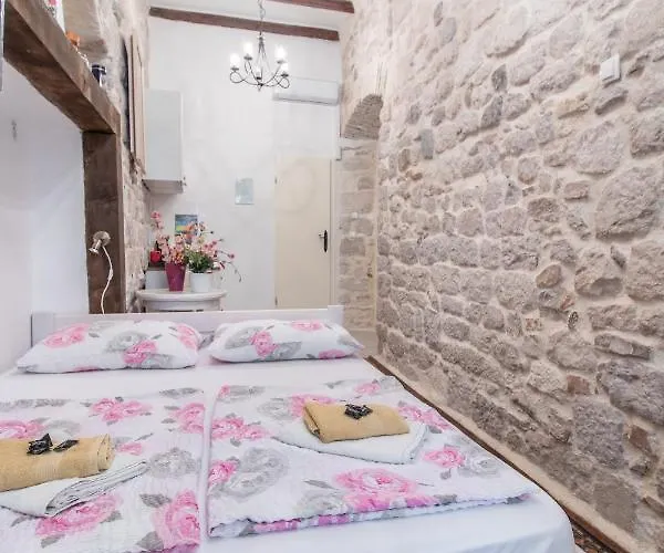 Four Towers Appartement Rab Town